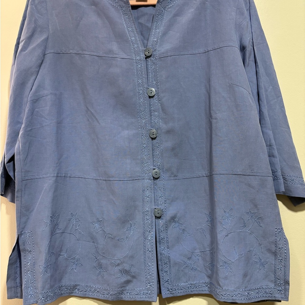 Dressbarn Women's Blue Embroidered Top